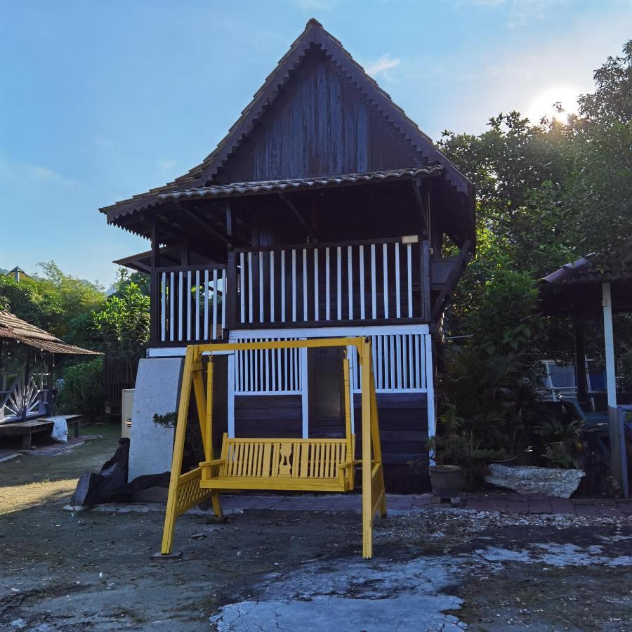 Hotel Mykampung Chalet Ipoh Exterior foto